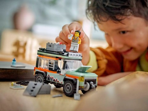 60447 - LEGO City - Górska ciężarówka terenowa 4x4