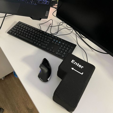 Klawisz ENTER duża antystresowa poduszka USB Kik Sp. z o. o. Sp. k. Klawisz ENTER duża antystresowa poduszka USB Kik Sp. z o. o. Sp. k.