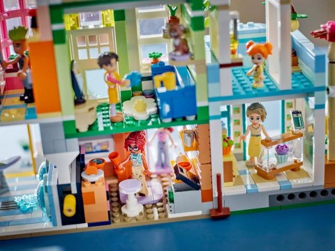 42670 - LEGO Friends - Mieszkania i sklepy w mieście Heartlake