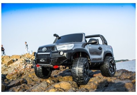 Auto na Akumulator Toyota Hilux Czarny Lakierowany Auto na Akumulator Toyota Hilux Czarny Lakierowany