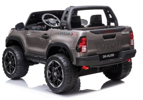 Auto na Akumulator Toyota Hilux Srebrny Lakierowany Auto na Akumulator Toyota Hilux Srebrny Lakierowany
