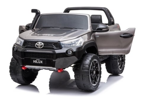 Auto na Akumulator Toyota Hilux Srebrny Lakierowany Auto na Akumulator Toyota Hilux Srebrny Lakierowany