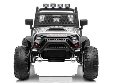 Auto na akumulator Jeep JC666 Srebrny Lakierowany Auto na akumulator Jeep JC666 Srebrny Lakierowany