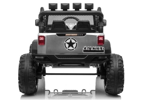 Auto na akumulator Jeep JC666 Srebrny Lakierowany Auto na akumulator Jeep JC666 Srebrny Lakierowany