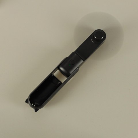 Wiatrak biurkowy wentylator mini ręczny składany wiatraczek przenośny USB czarny Kik Sp. z o. o. Sp. k. Wiatrak biurkowy wentylator mini ręczny składany wiatraczek przenośny USB czarny Kik Sp. z o. o. Sp. k.